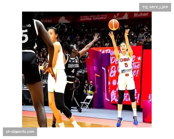 芝加哥举办女子篮球战术研讨会，吸引上千名基层教练参与